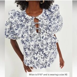 Tuckernuck Blue and White Ruffled Tie Front Blouse